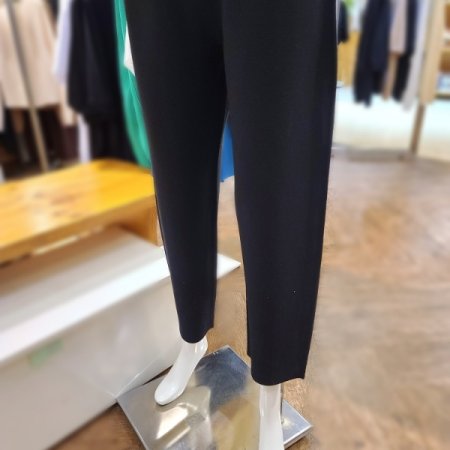 에어니트테이퍼드핏팬츠2color