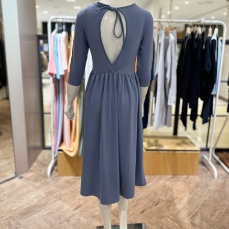 백리스 리본 드레스