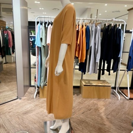 니트 브이넥 롱 원피스