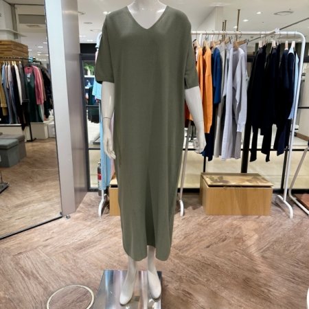 니트 브이넥 롱 원피스