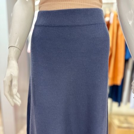 A라인 롱 스커트