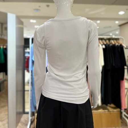 레이어드 라운드 티셔츠