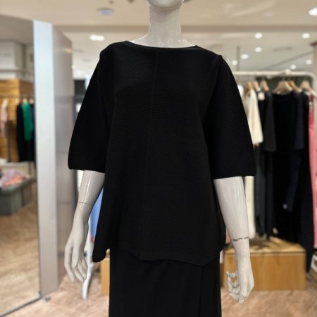 에어니트 릴렉스핏 라운드넥 탑