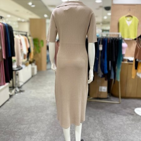 에어 니트 카라 립변형 드레스