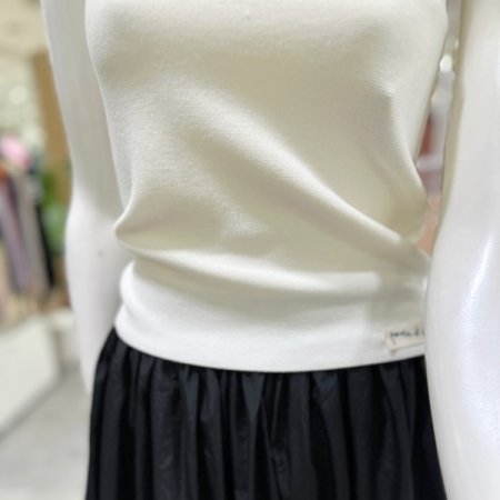 스퀘어넥 에어 니트