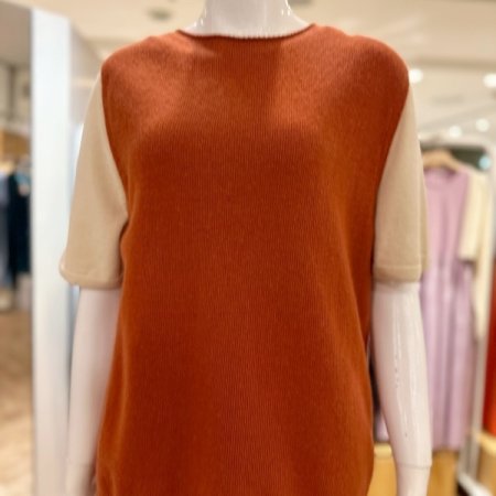 캐시혼용 라운드넥 베스트