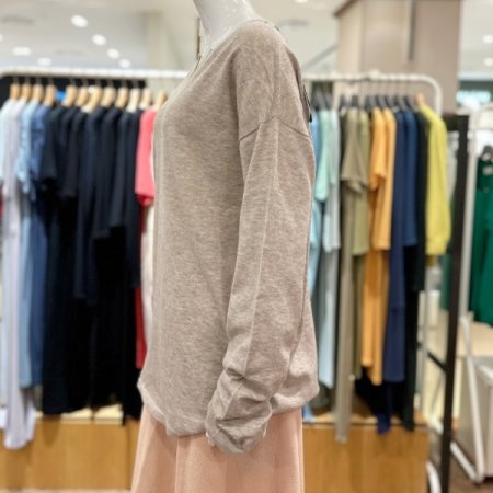 절개 긴팔 니트