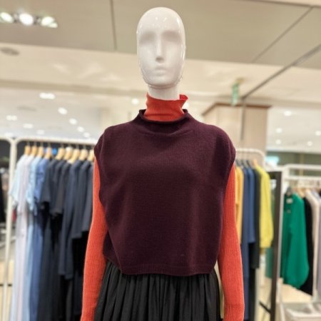 라운드 니트 베스트