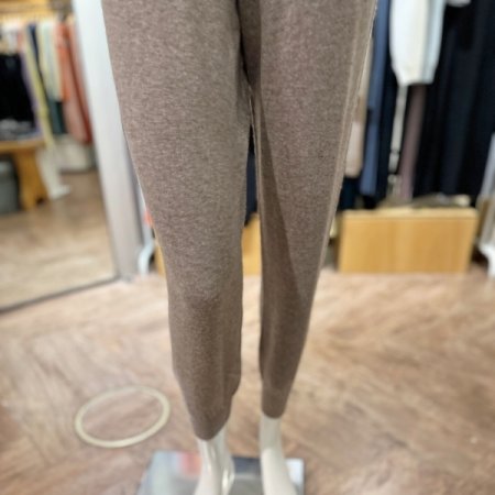 캐시 혼용 니트 조거팬츠