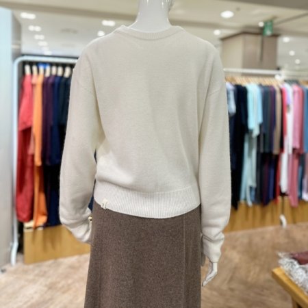 캐시미어 슬림 버튼 풀오버 니트