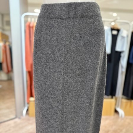 캐시미어 언발 롱 스커트