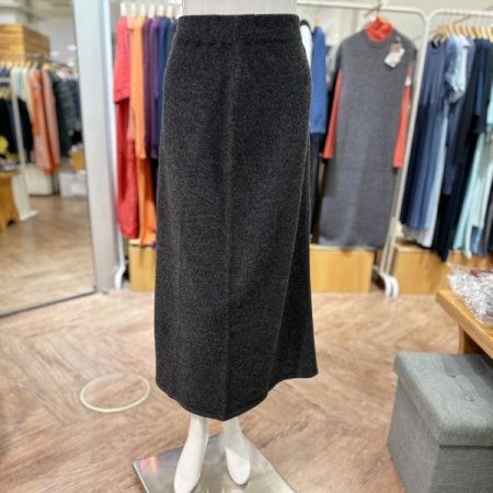 캐시미어 앞트임 롱 스커트