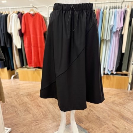 스트링 A라인스커트