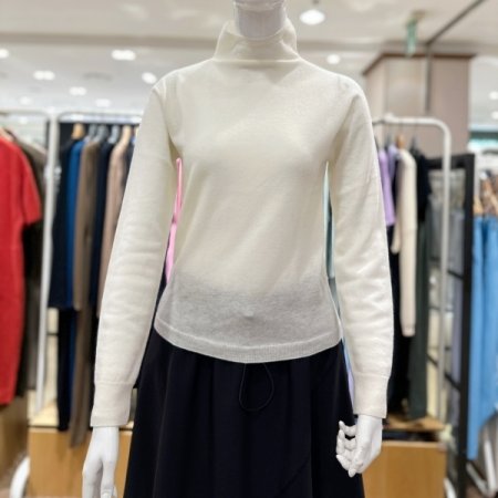 기본 터틀넥 니트