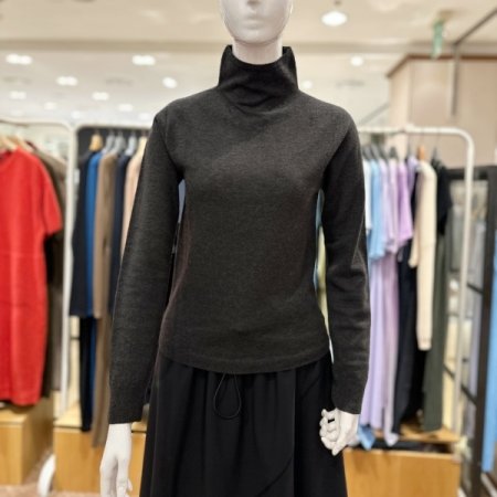 기본 터틀넥 니트