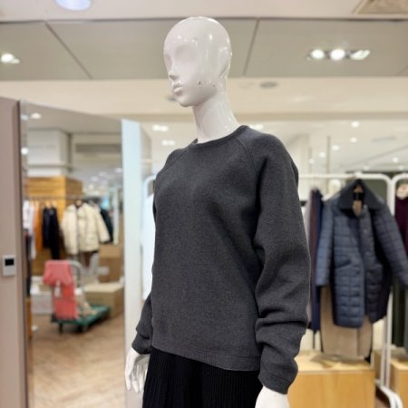 캐주얼 라운드 니트