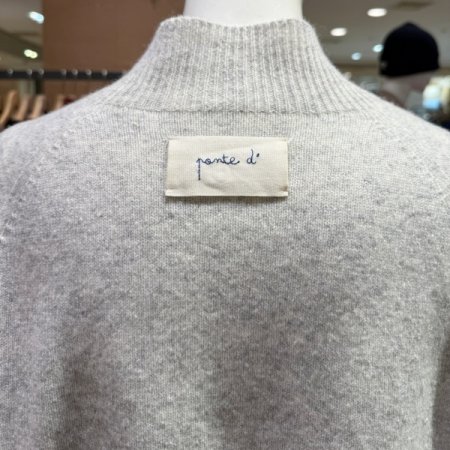 캐시 혼방 모크넥 니트