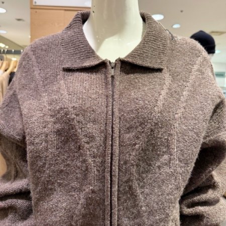 카라넥 집업 가디건