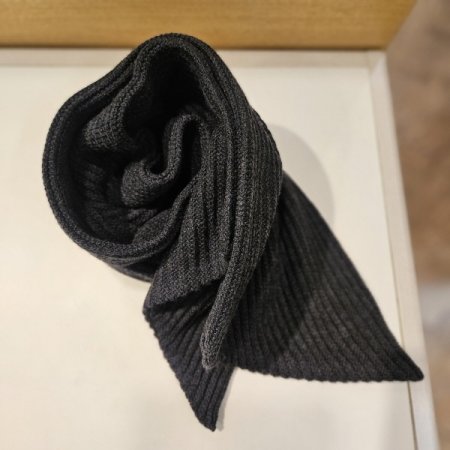 울 3D 홀가먼트니트 머플러