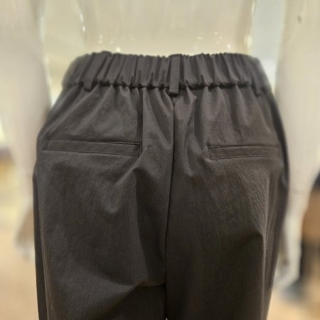 세컨스킨 밑단스트링 핀턱 와이드팬츠