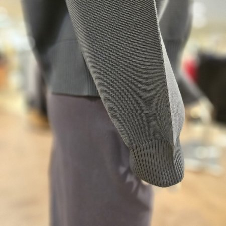 480 숏기장 긴팔 라운드 스웻 탑