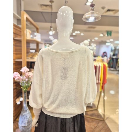 울캐시 브이넥 니트