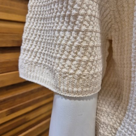 라운드 반팔니트