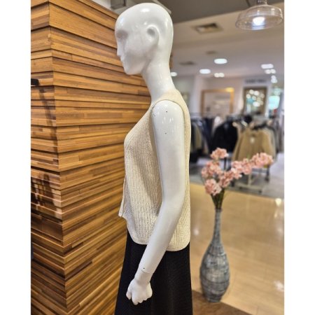 하트 단추 브이 니트 베스트