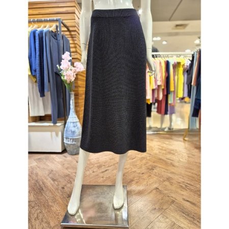 뒷트임 A라인 니트 스커트