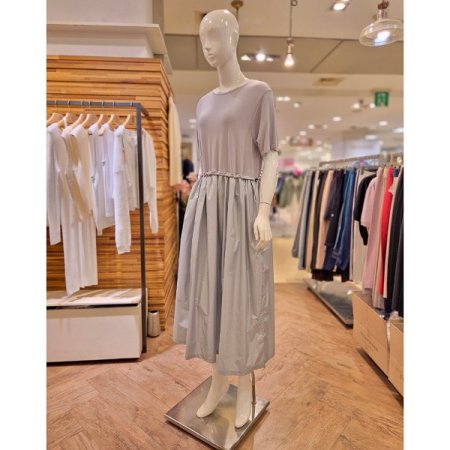 심리스 하이브리드 주름 원피스