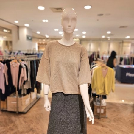 뒷목 스트랩 메탈 반팔 니트