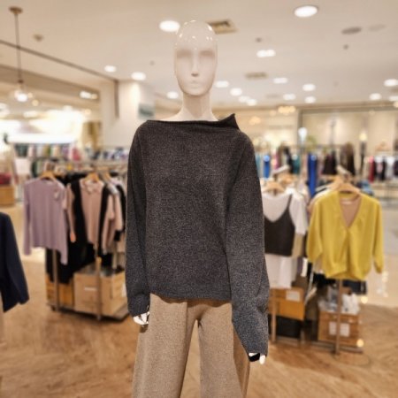 세컨스킨 모혼방 언발란스 넥 긴팔니트