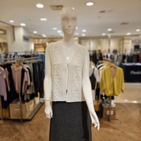 모혼방 케이블 니트 베스트
