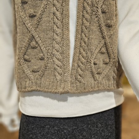 모혼방 케이블 니트 베스트