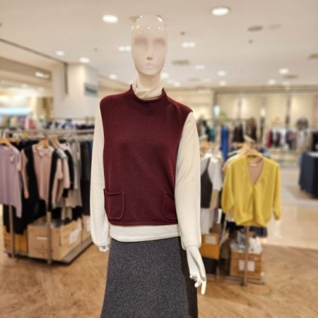 양포켓 반터틀넥 니트베스트