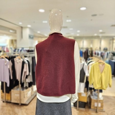 양포켓 반터틀넥 니트베스트