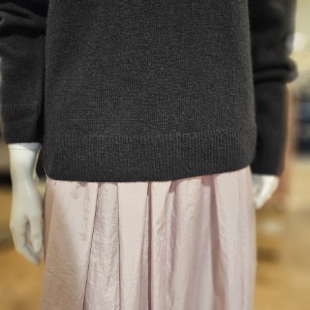 브이넥 모 캐시미어혼방 니트