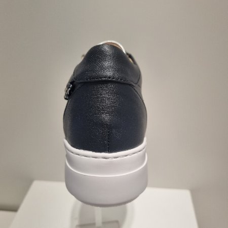 여성키높이스니커즈