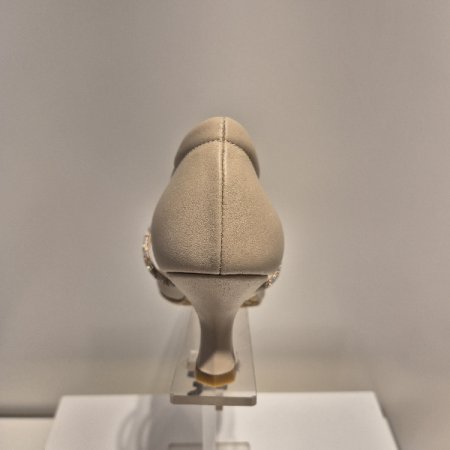 여성 발등 스트랩 정장 구두 연베이지