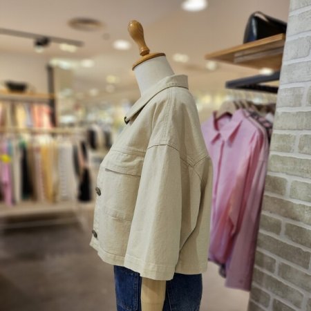 숏 기장 버튼 자켓