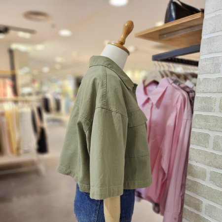 숏 기장 버튼 자켓