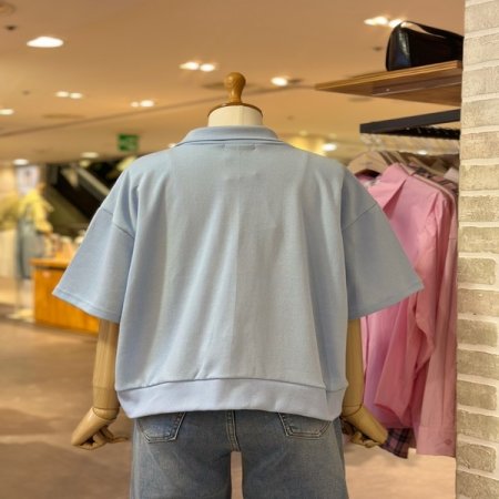 에메랄드 지퍼 카라 티셔츠