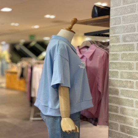 에메랄드 지퍼 카라 티셔츠