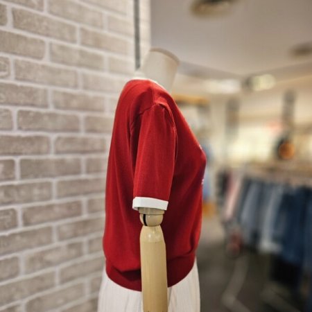 레터링 배색 니트