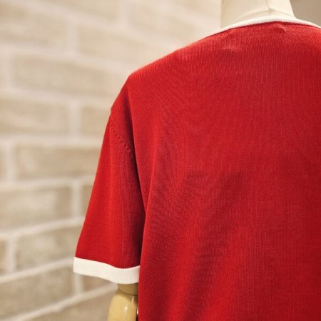 레터링 배색 니트