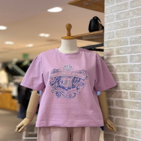 옆트임 자수 티셔츠