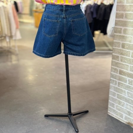 턱 데님 숏 팬츠
