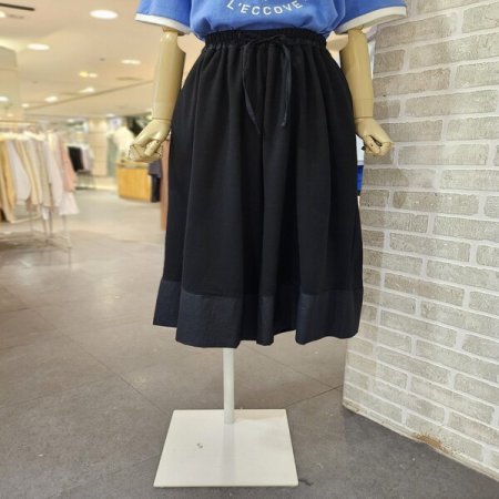 우븐 배색 와이드 8부 팬츠