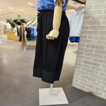 우븐 배색 와이드 8부 팬츠