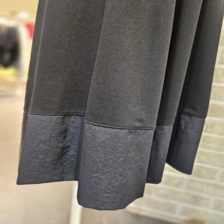 우븐 배색 와이드 8부 팬츠